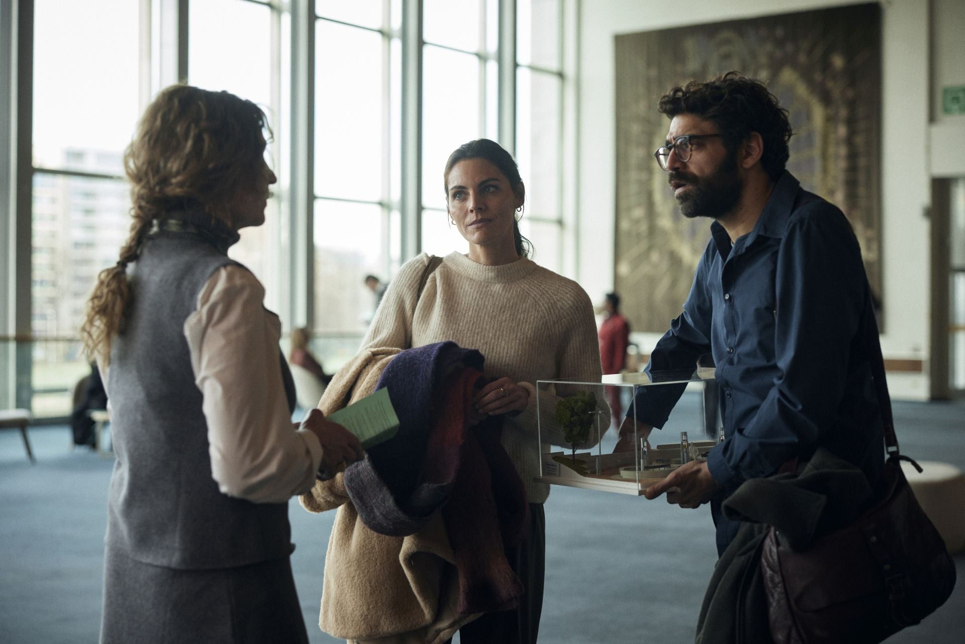 Imagen principal - Fotogramas de 'Siempre es invierno'